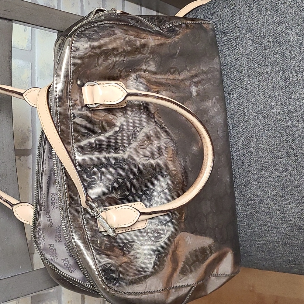 Michael Kors Over the Shouldee Purse